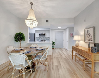 875 Nw Flagler Avenue - Photo Thumbnail 6