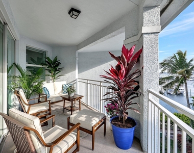 875 Nw Flagler Avenue - Photo Thumbnail 23