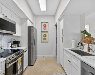 675 Nw Flagler Avenue - Photo Thumbnail 7