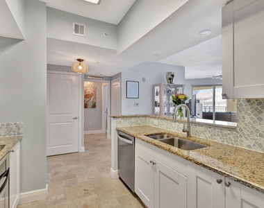 975 Nw Flagler Avenue - Photo Thumbnail 7