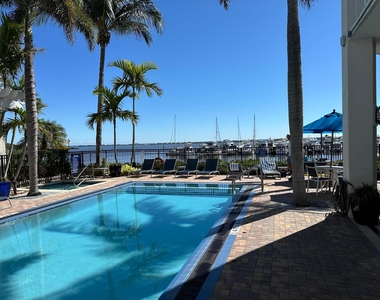 975 Nw Flagler Avenue - Photo Thumbnail 44
