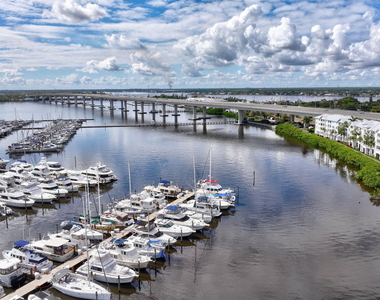 975 Nw Flagler Avenue - Photo Thumbnail 60