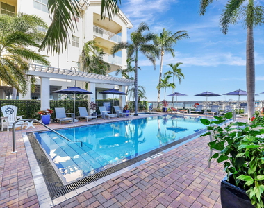975 Nw Flagler Avenue - Photo Thumbnail 46