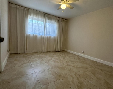 5605 Sw 24th Avenue - Photo Thumbnail 16