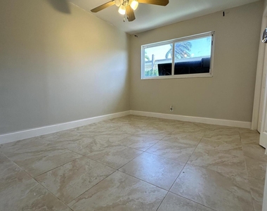 5605 Sw 24th Avenue - Photo Thumbnail 15