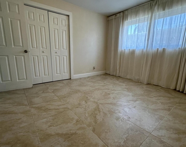 5605 Sw 24th Avenue - Photo Thumbnail 17