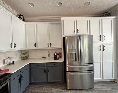 8219 Calabria Lakes Drive - Photo Thumbnail 31