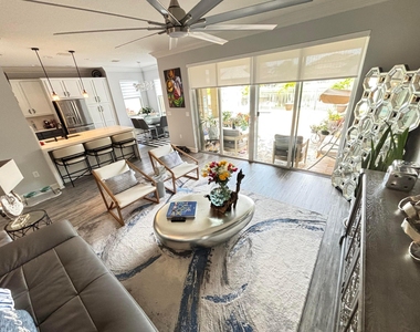 8219 Calabria Lakes Drive - Photo Thumbnail 38