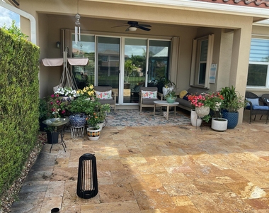8219 Calabria Lakes Drive - Photo Thumbnail 78