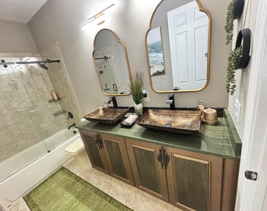 8219 Calabria Lakes Drive - Photo Thumbnail 52