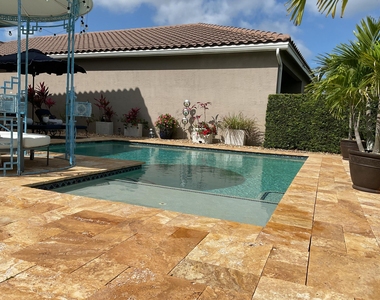 8219 Calabria Lakes Drive - Photo Thumbnail 91