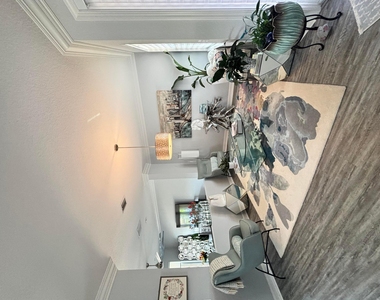 8219 Calabria Lakes Drive - Photo Thumbnail 14