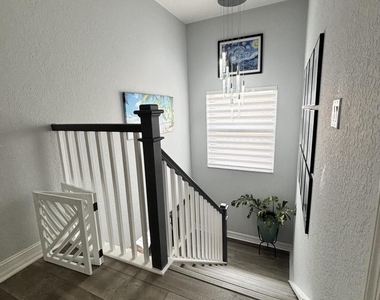 8219 Calabria Lakes Drive - Photo Thumbnail 73