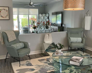 8219 Calabria Lakes Drive - Photo Thumbnail 100