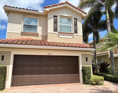 8219 Calabria Lakes Drive - Photo Thumbnail 81