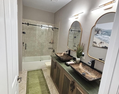 8219 Calabria Lakes Drive - Photo Thumbnail 51
