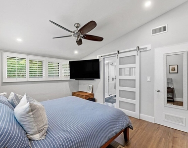 2625 Ne 27th Way - Photo Thumbnail 13