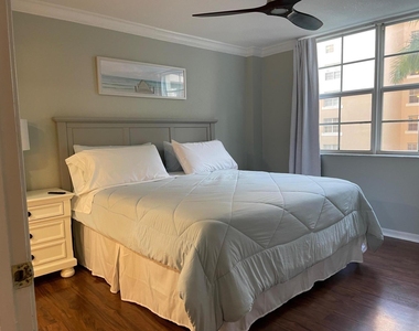 1801 N Flagler Drive - Photo Thumbnail 7
