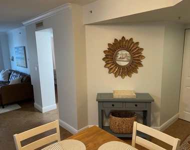 1801 N Flagler Drive - Photo Thumbnail 3