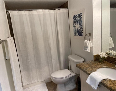 1801 N Flagler Drive - Photo Thumbnail 9