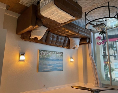 1801 N Flagler Drive - Photo Thumbnail 4