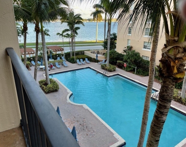 1801 N Flagler Drive - Photo Thumbnail 14