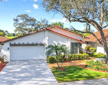 661 Hollows Circle - Photo Thumbnail 22