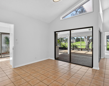 661 Hollows Circle - Photo Thumbnail 28