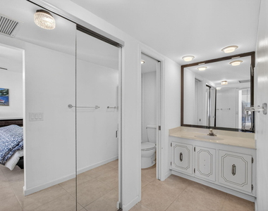 2800 N Ocean Drive - Photo Thumbnail 24