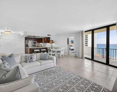 2800 N Ocean Drive - Photo Thumbnail 17