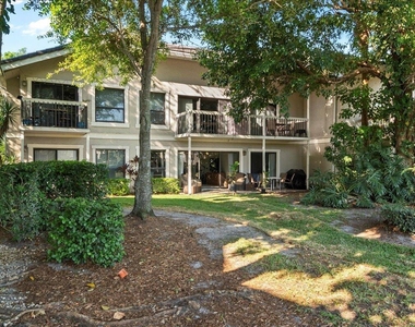 11863 Wimbledon Circle - Photo Thumbnail 20
