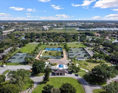 11863 Wimbledon Circle - Photo Thumbnail 32