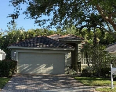 6037 Rossmoor Lakes Court - Photo Thumbnail 8