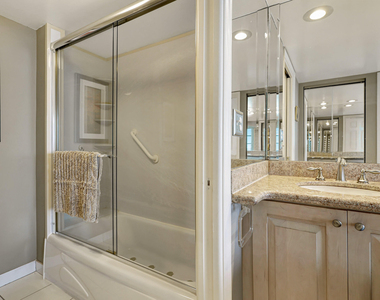 840 Ocean Drive - Photo Thumbnail 30