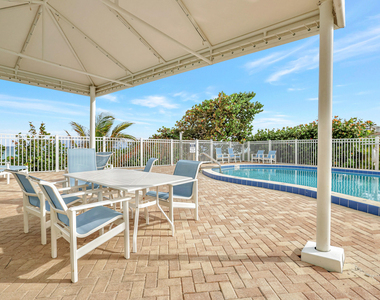 840 Ocean Drive - Photo Thumbnail 43