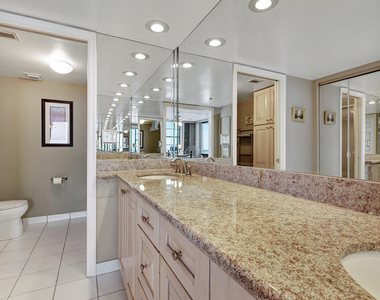 840 Ocean Drive - Photo Thumbnail 29