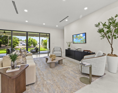 621 Nw 42nd Avenue - Photo Thumbnail 6