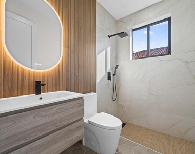 621 Nw 42nd Avenue - Photo Thumbnail 19