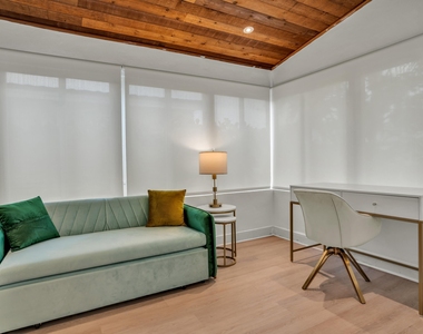 1229 Ne 17th Avenue - Photo Thumbnail 12