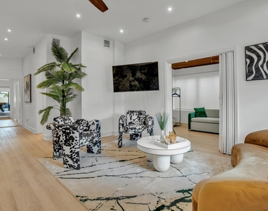 1229 Ne 17th Avenue - Photo Thumbnail 16