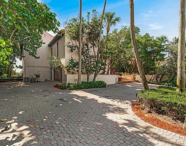 1 Ocean Lane - Photo Thumbnail 13