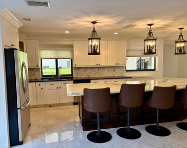 2199 Charleston - Photo Thumbnail 4