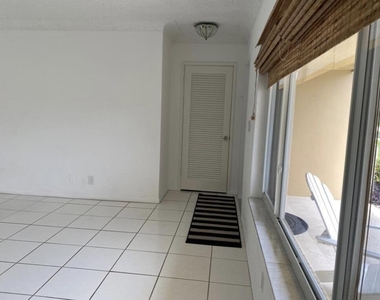 1230 Se 14th Drive - Photo Thumbnail 8
