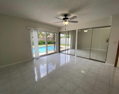 1230 Se 14th Drive - Photo Thumbnail 23