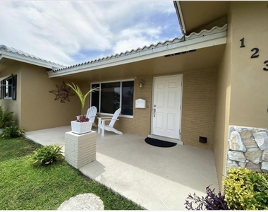 1230 Se 14th Drive - Photo Thumbnail 1