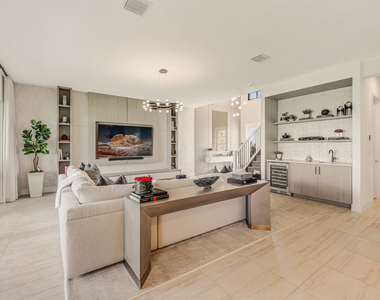 8283 Royal County Down Road - Photo Thumbnail 10
