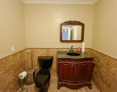 1120 Nw 51st Street - Photo Thumbnail 12
