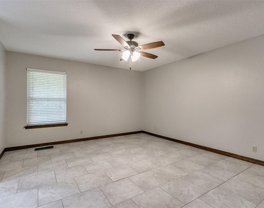 1213 Westbrooke Terrace - Photo Thumbnail 20