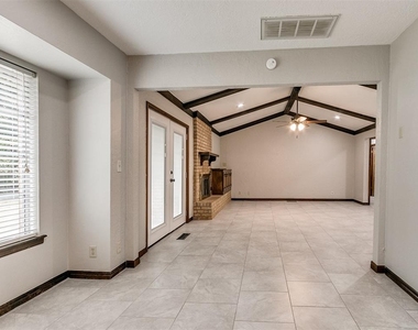 1213 Westbrooke Terrace - Photo Thumbnail 12