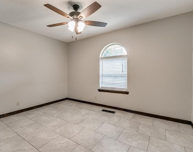 1213 Westbrooke Terrace - Photo Thumbnail 18